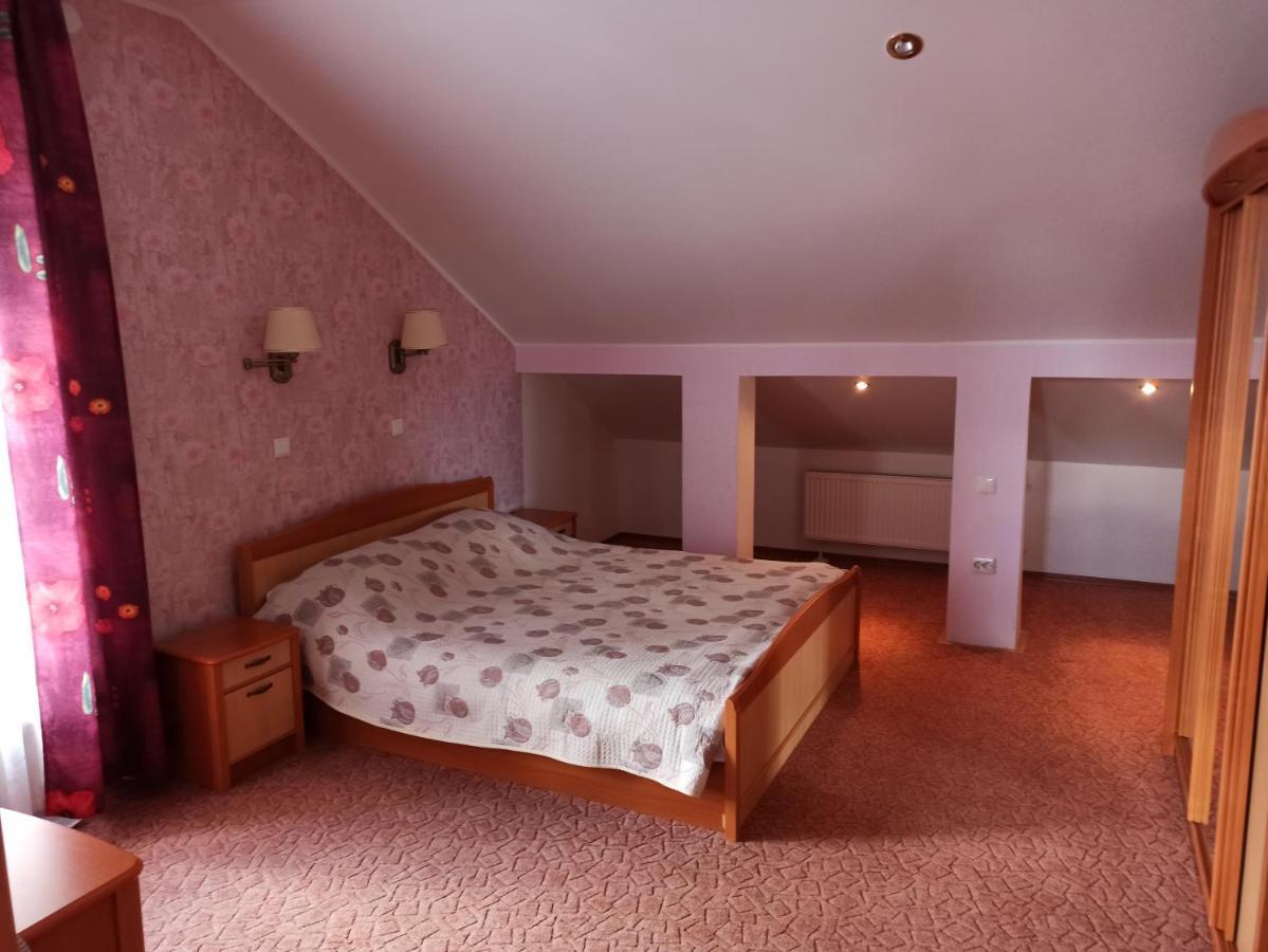 Central Hotel Narva Bagian luar foto