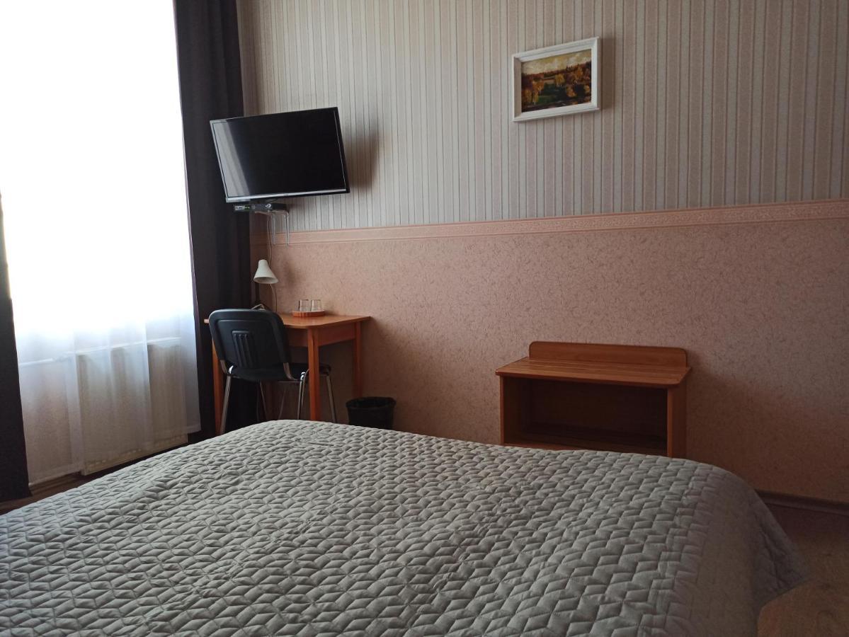 Central Hotel Narva Bagian luar foto