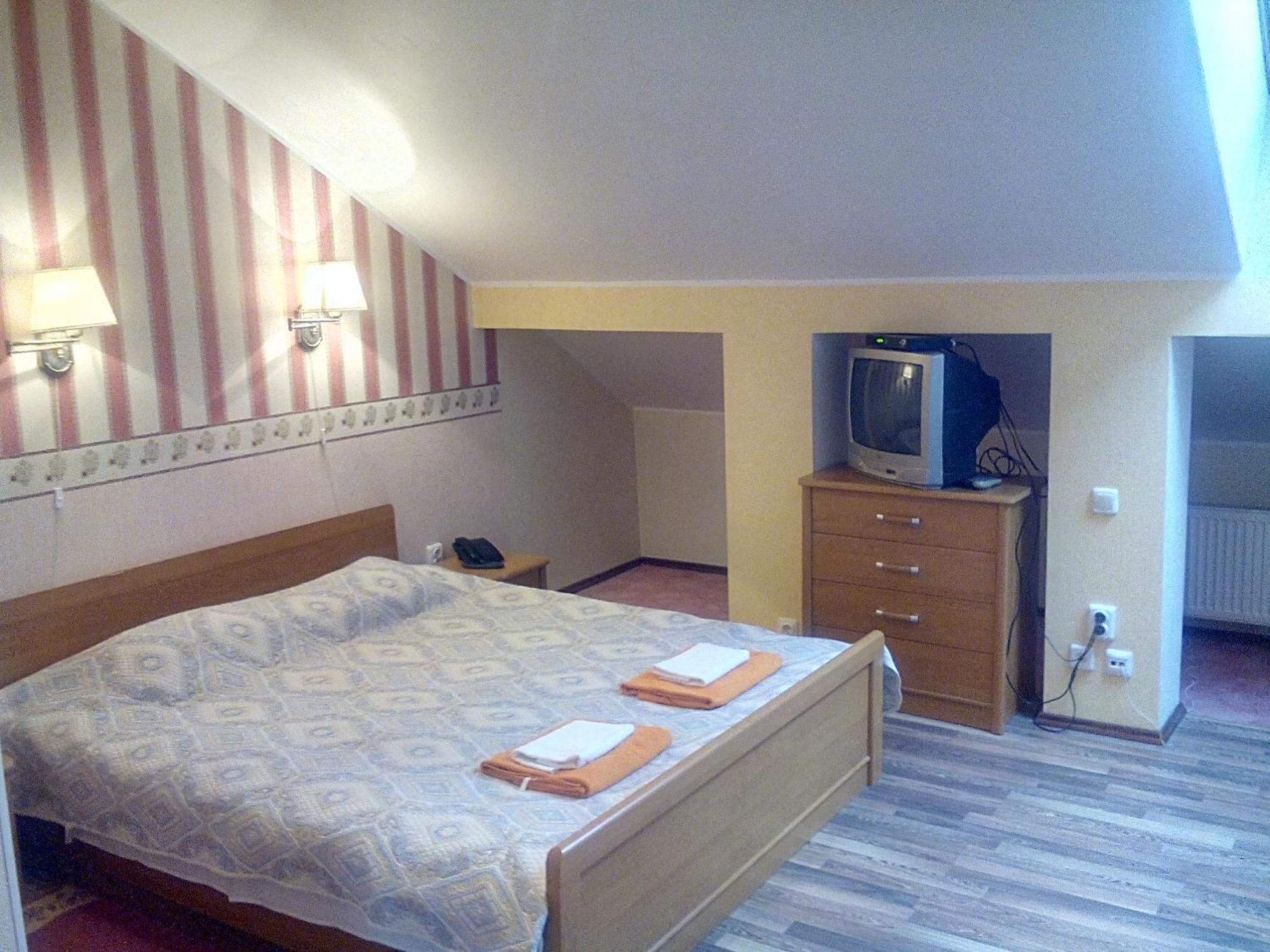 Central Hotel Narva Ruang foto