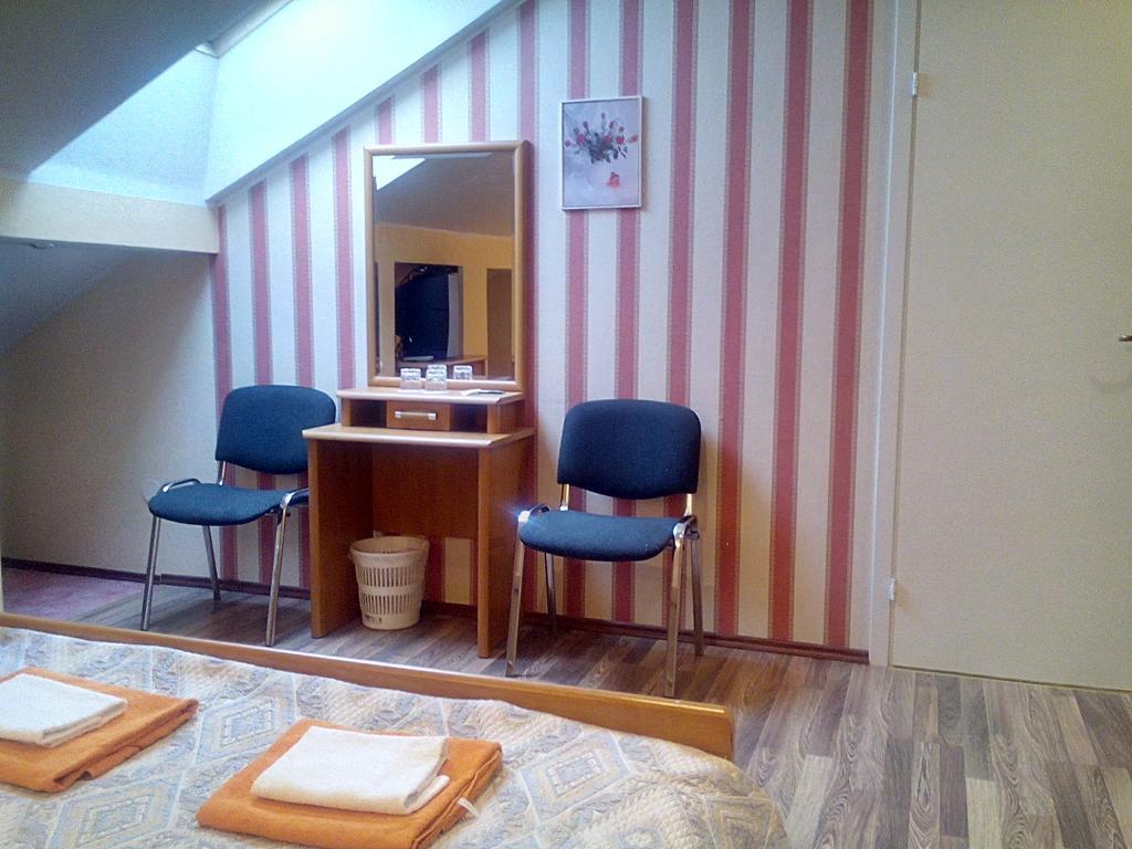 Central Hotel Narva Ruang foto